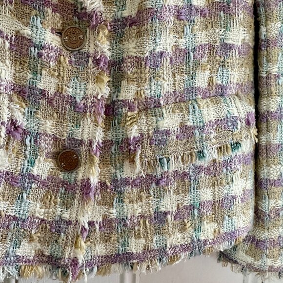 CHANEL White, Purple and Blue Tweed Jacket, 2005 RARE Excellent - Picture 14 of 15